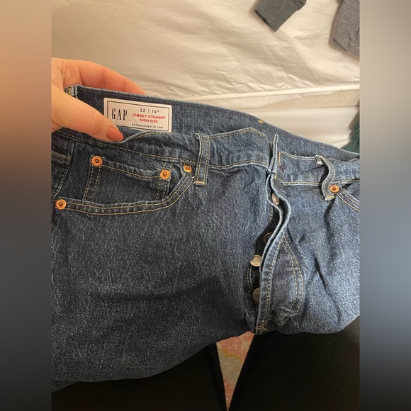 Gap NWOT Cheeky Straight High Rise Blue Jeans in 32 or 14R - Picture 4 of 4